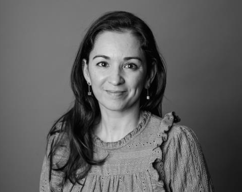 Silvia Fontes Silvia Fontes